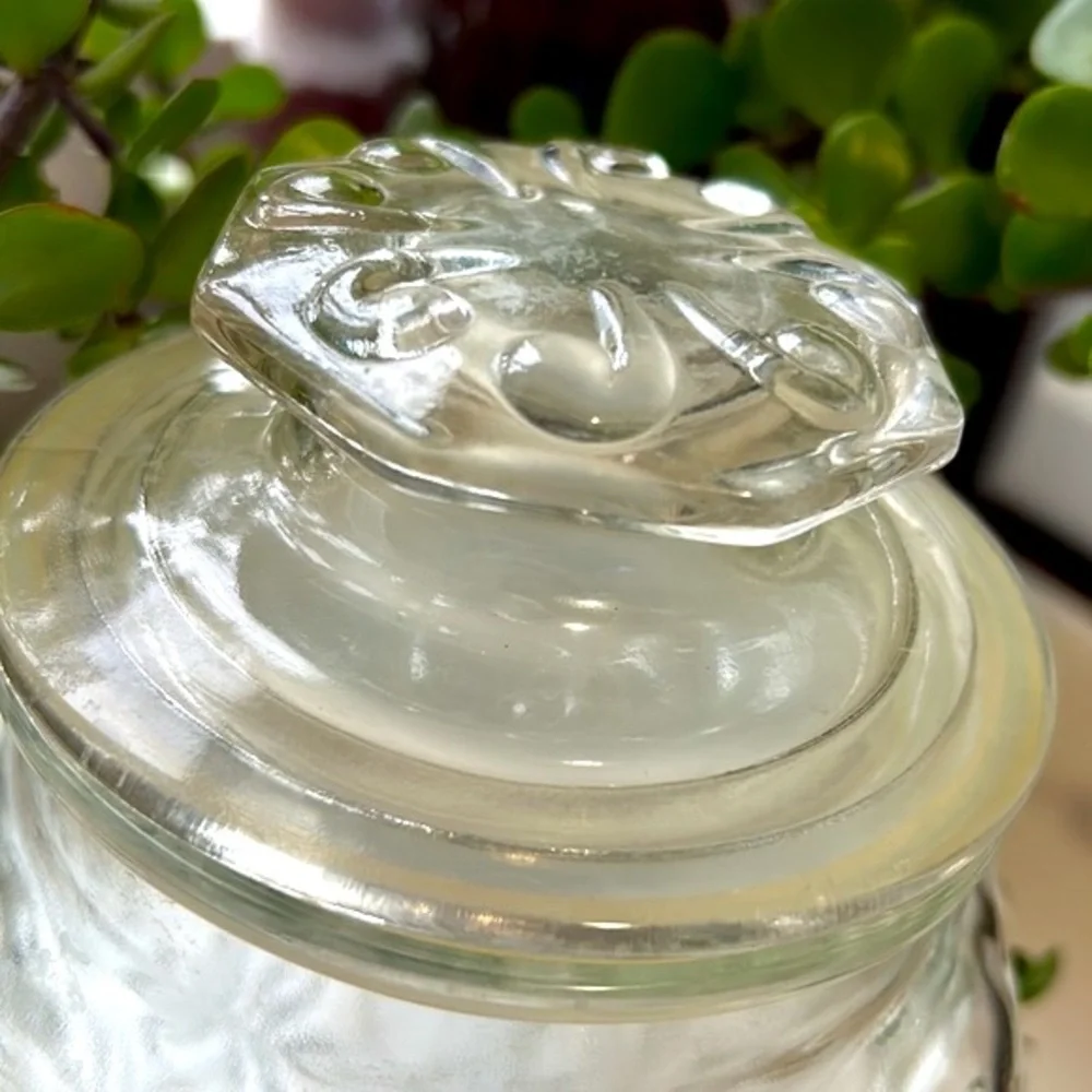 Large Vintage L.E. Smith Atterbury Scroll Design/ Federal Glass Canister W Lid